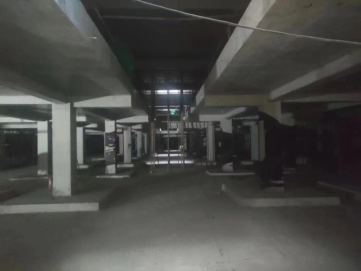 武隆山东又一个上海博普LOFT车库拔地而起